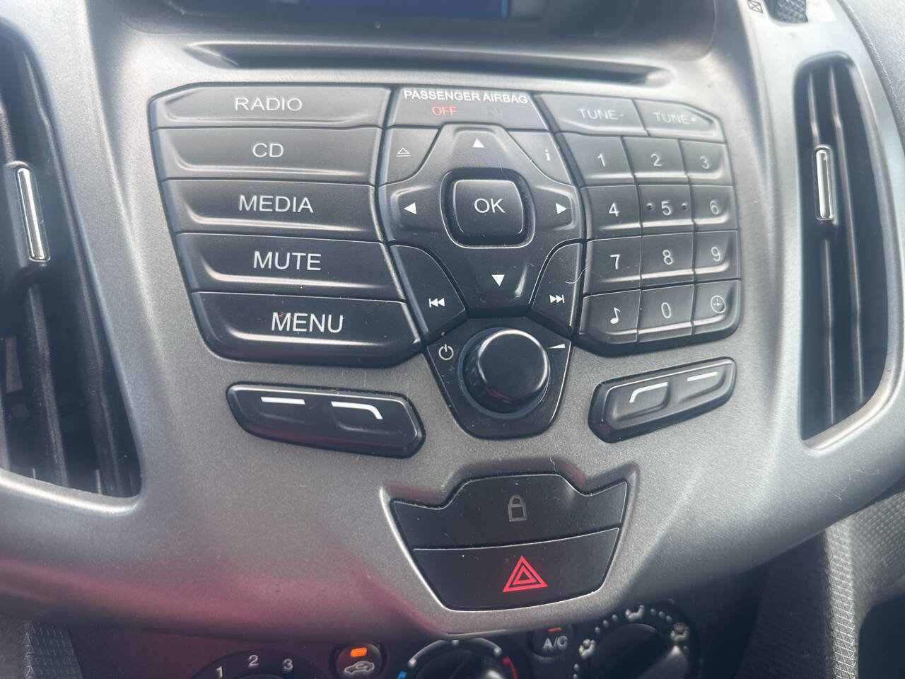 Used 2015 Ford Transit Connect XL image 26