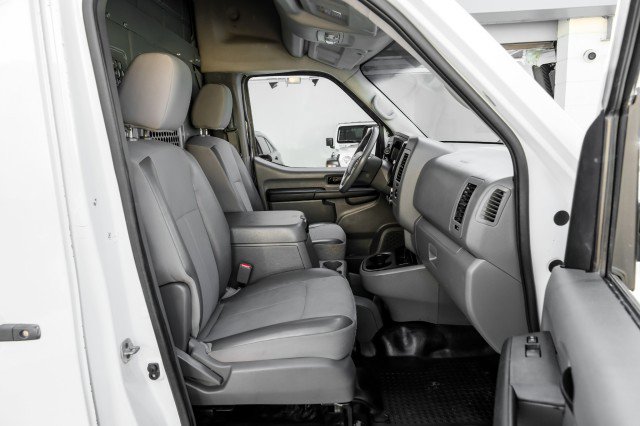 Used 2020 Nissan NV 2500 SV image 27