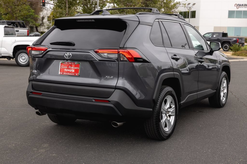 Certified 2020 Toyota RAV4 XLE w/ XLE Grade Weather Package FWD image 5