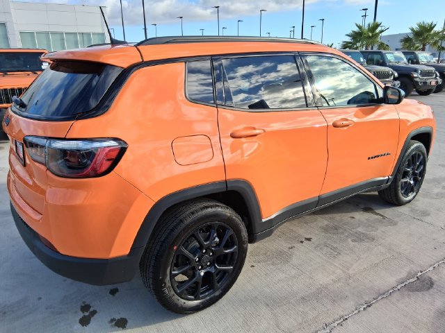 New 2026 Jeep Compass Latitude AWD/4WD image 7