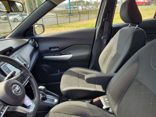 Used 2020 Nissan Kicks SV image 12