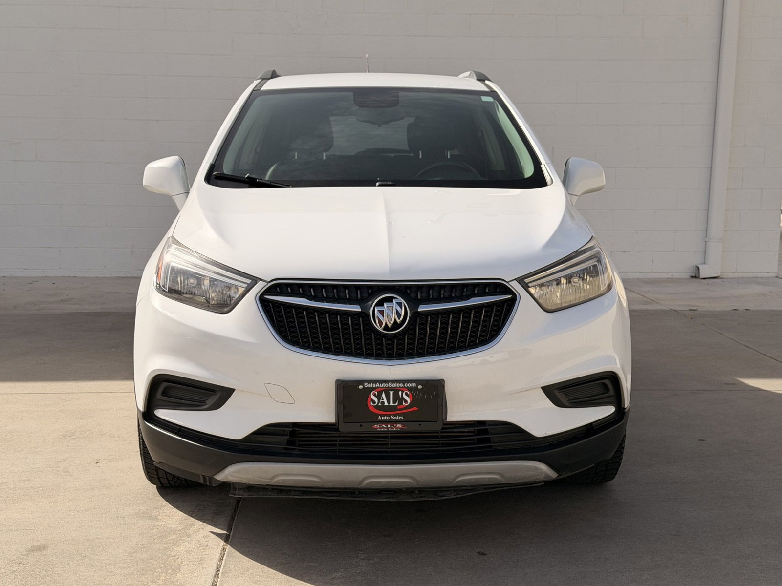 Used 2020 Buick Encore Preferred FWD image 2