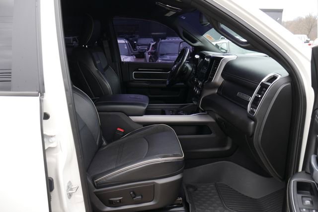Used 2020 RAM 3500 Laramie image 28