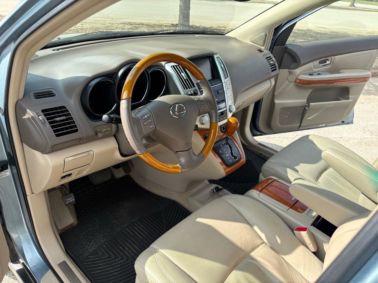 Used 2005 Lexus RX 330 AWD image 42