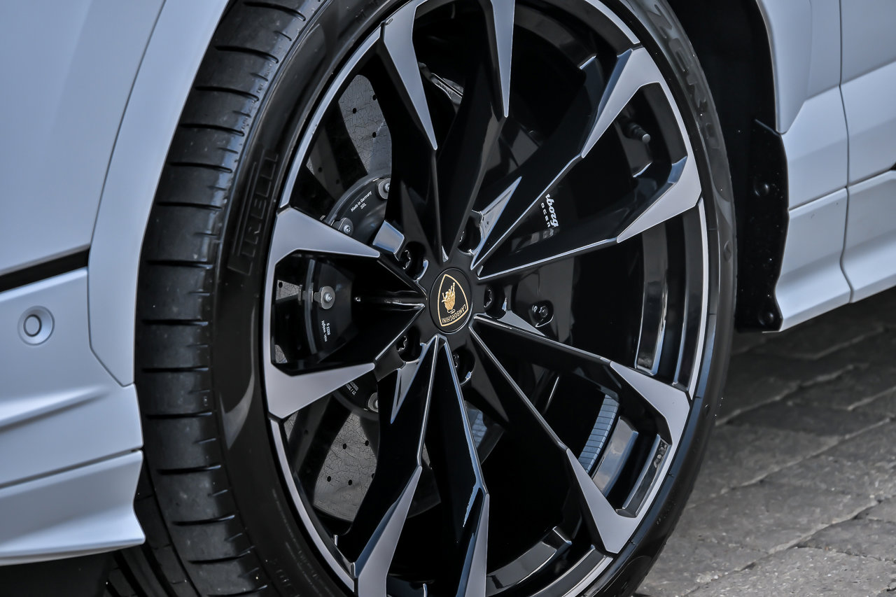 Used 2024 Lamborghini Urus S AWD/4WD image 9