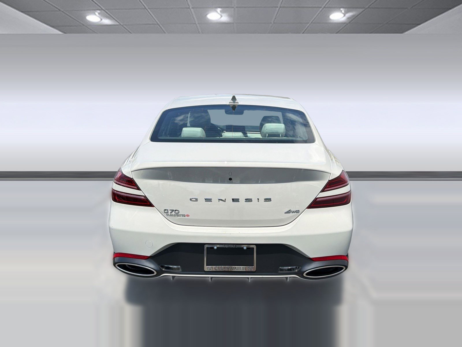 Used 2025 Genesis G70 2.5T image 9