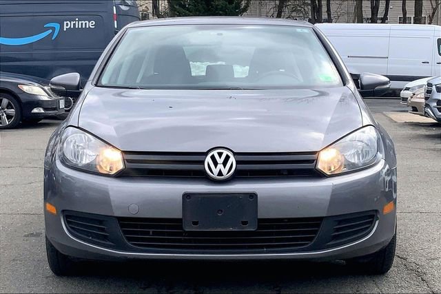 Used 2012 Volkswagen Golf 4-Door image 2
