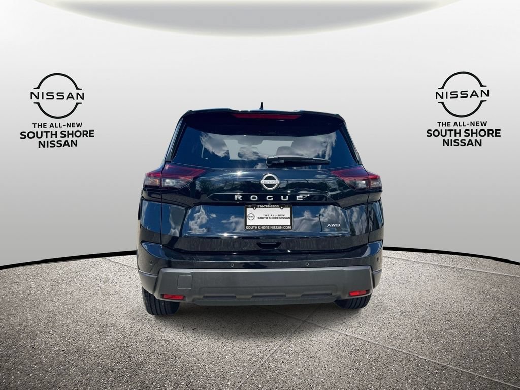 Used 2025 Nissan Rogue SV AWD/4WD image 6