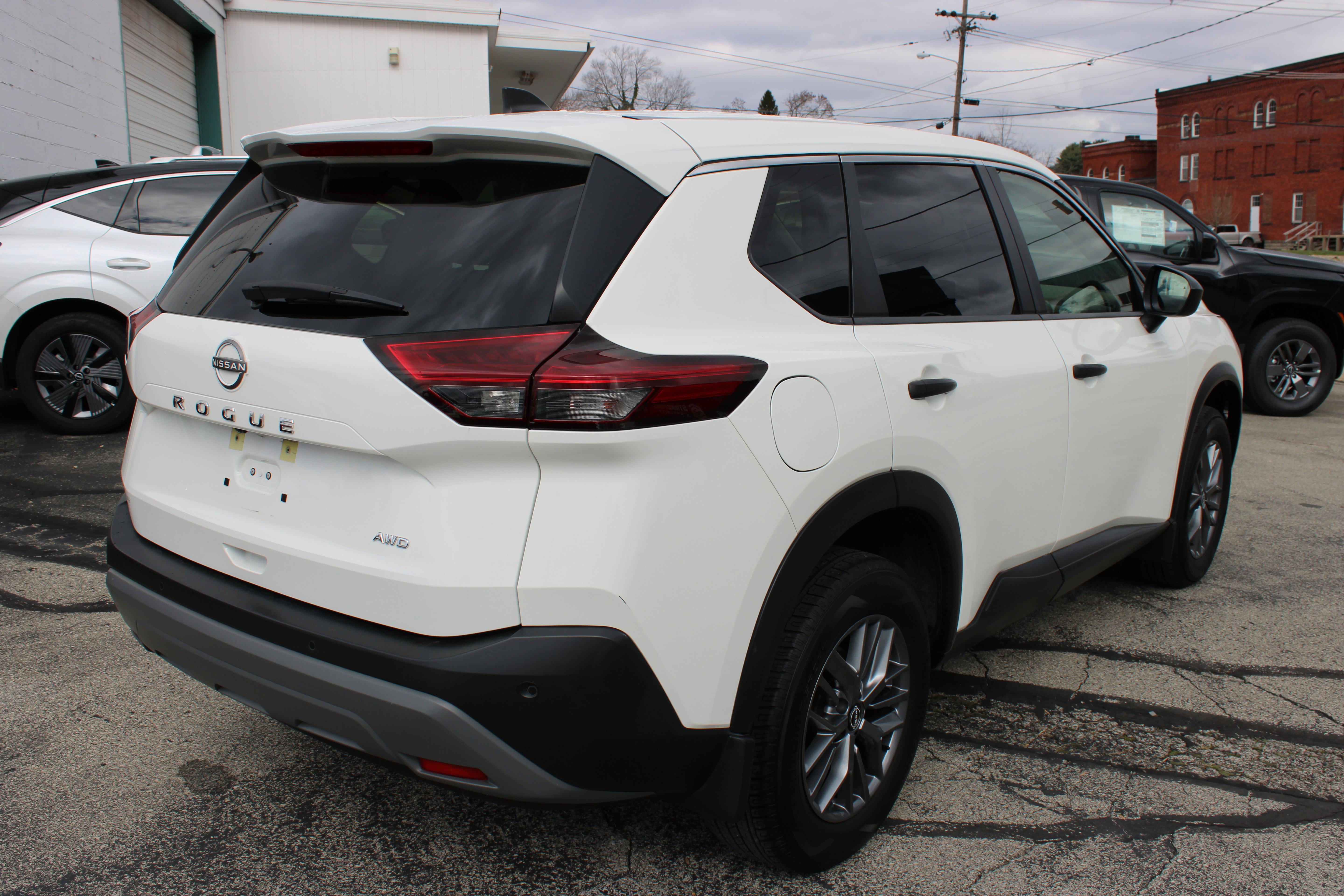 Certified 2023 Nissan Rogue S image 7