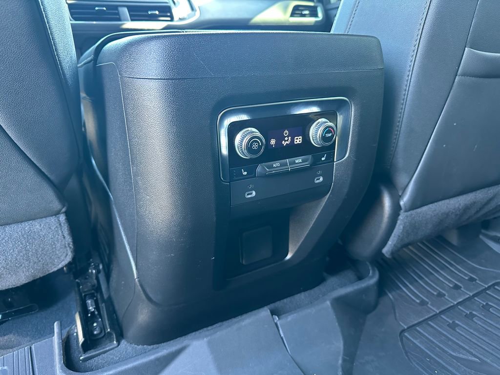 Used 2024 GMC Yukon AT4 w/ AT4 Premium Package image 54