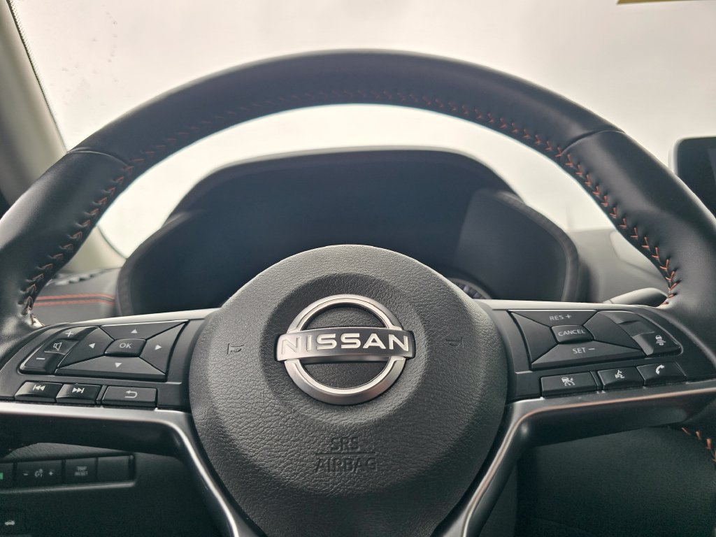 Used 2025 Nissan Sentra SR FWD image 20