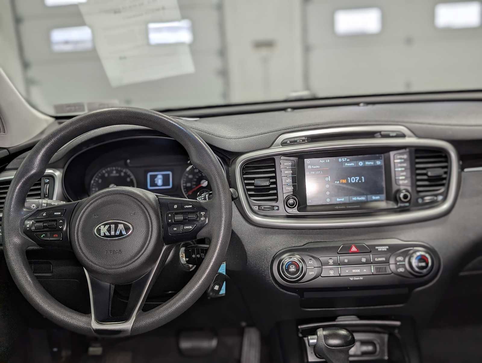 Used 2018 Kia Sorento LX image 5