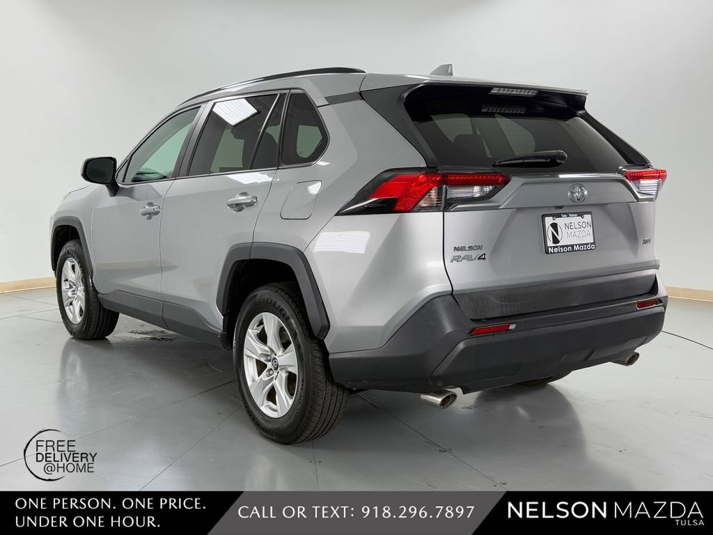 Used 2020 Toyota RAV4 XLE FWD image 9