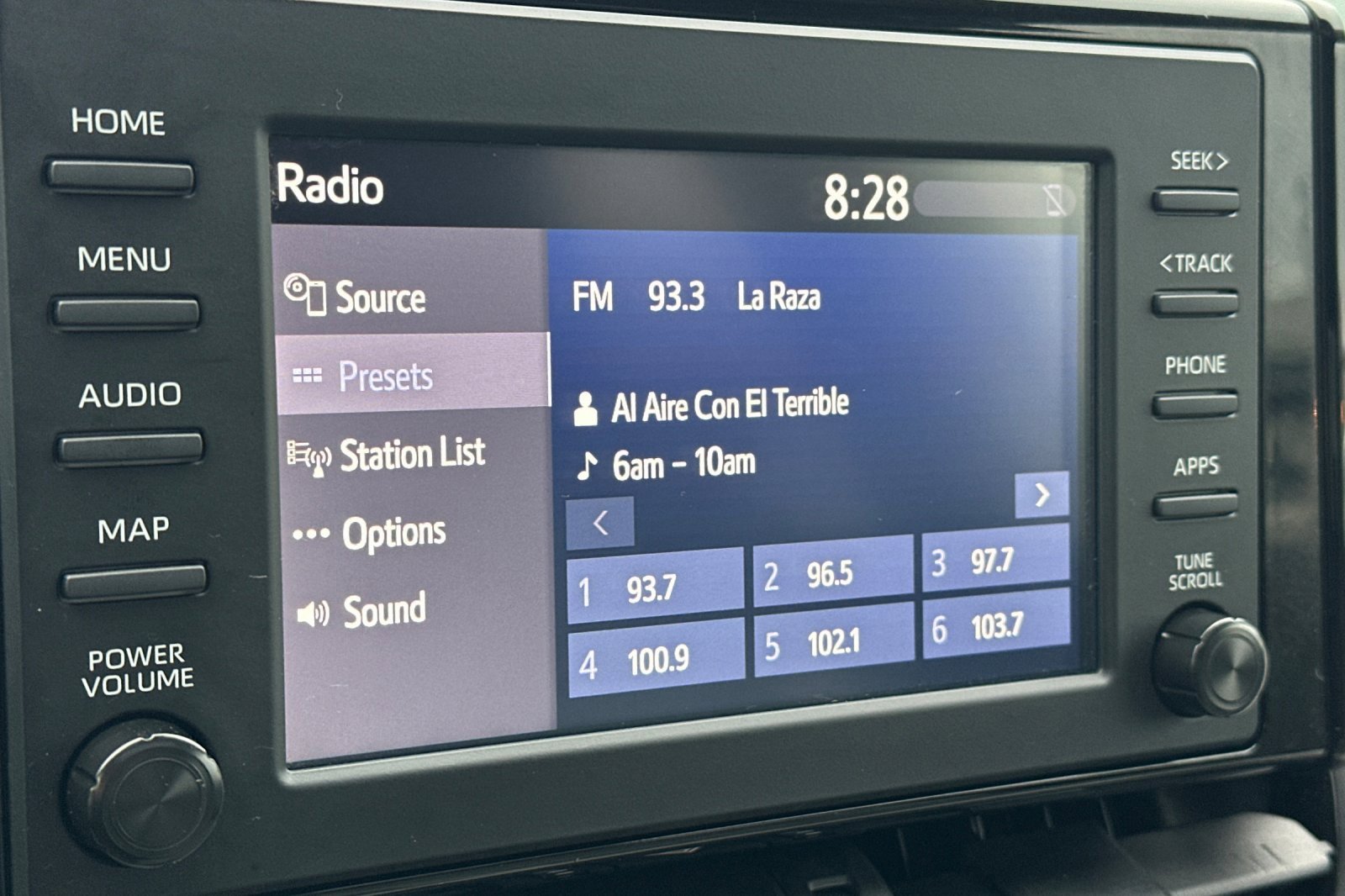 Used 2019 Toyota RAV4 XLE Premium image 20