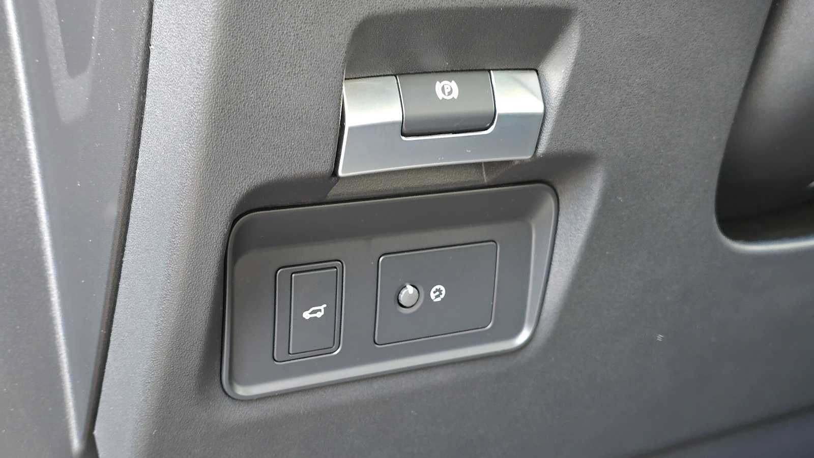 Used 2023 Land Rover Range Rover Evoque R-Dynamic SE AWD/4WD image 25