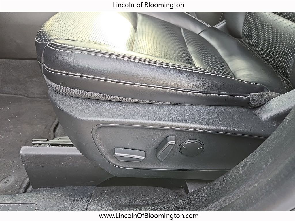 Used 2024 Ford Escape Platinum image 14