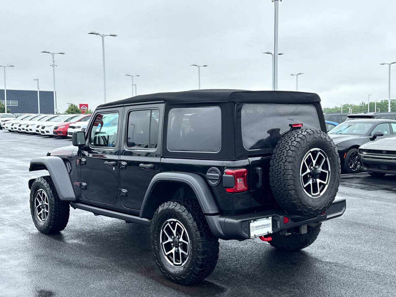 Used 2024 Jeep Wrangler Unlimited Rubicon w/ Technology Group AWD/4WD image 5