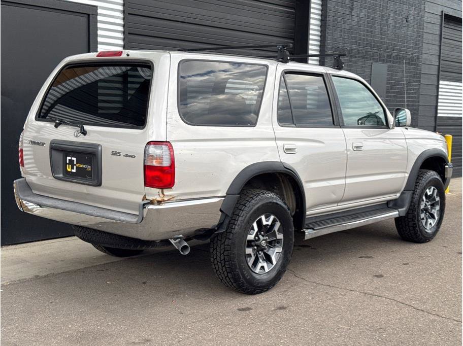 Used 2000 Toyota 4Runner SR5 image 3