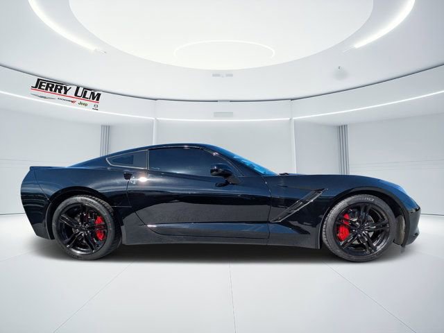 Used 2016 Chevrolet Corvette Stingray Coupe image 2