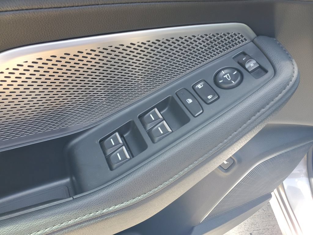 Used 2024 Acura MDX SH-AWD image 22
