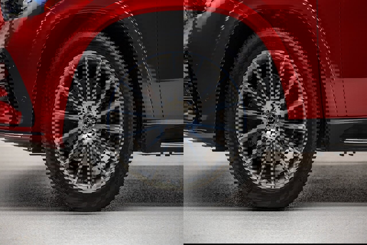 Used 2024 Mercedes-Benz GLE 350 4MATIC image 12