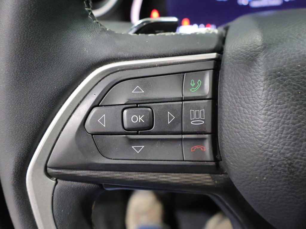 Used 2023 Jeep Grand Cherokee L Laredo image 35