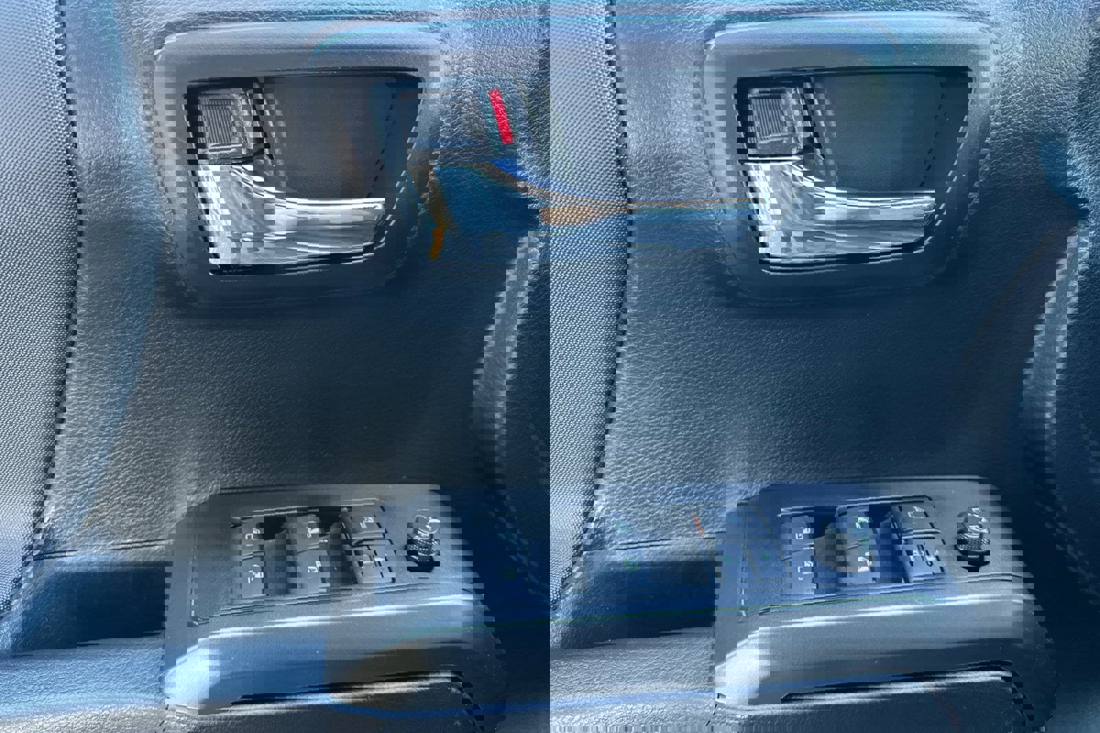 Used 2021 Toyota Tacoma TRD Sport image 11