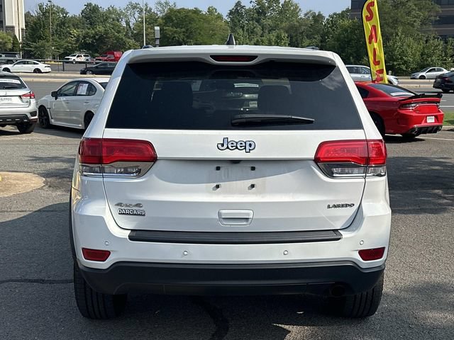 Used 2019 Jeep Grand Cherokee Laredo AWD/4WD image 4
