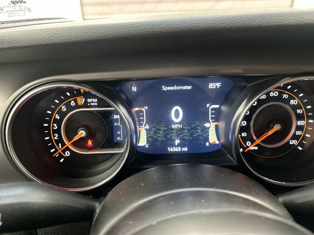 Used 2023 Jeep Gladiator Sport AWD/4WD image 11