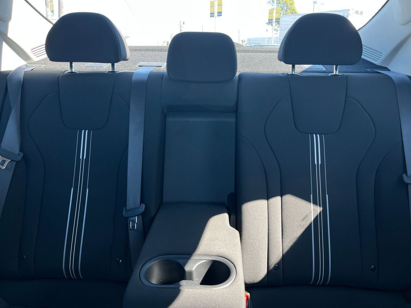 Used 2025 Hyundai Elantra SEL image 40