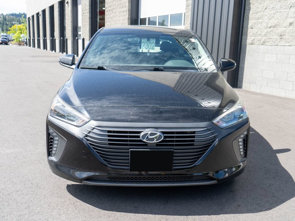Used 2017 Hyundai Ioniq SEL FWD image 2