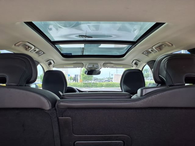 Certified 2025 Volvo XC60 B5 Core AWD/4WD image 27