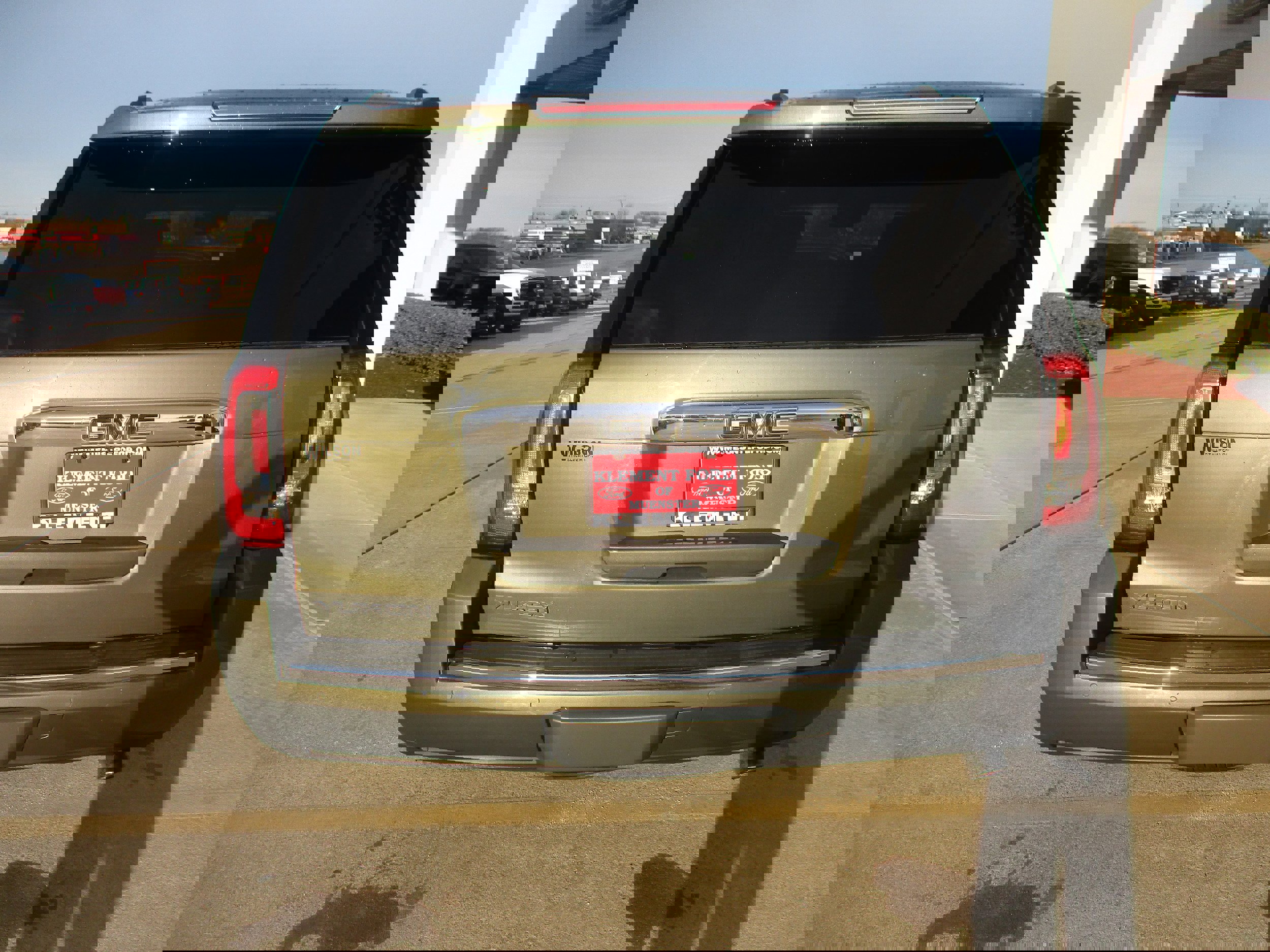 Used 2018 GMC Yukon Denali image 9