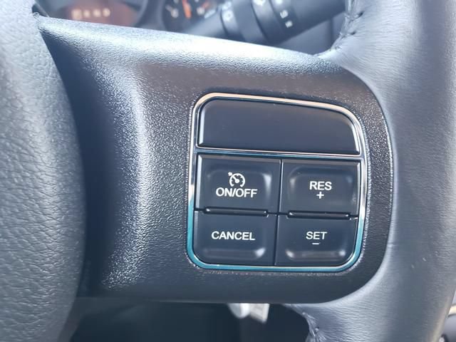 Used 2016 Jeep Patriot High Altitude AWD/4WD image 25