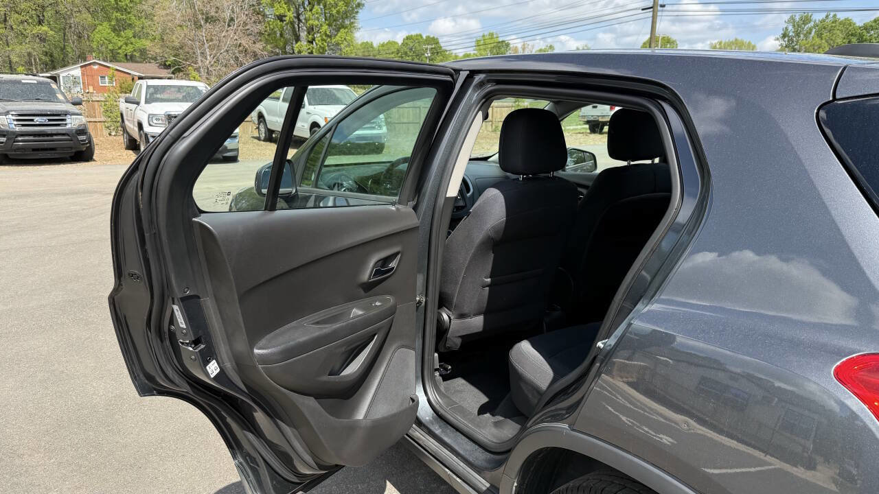 Used 2016 Chevrolet Trax LS image 12