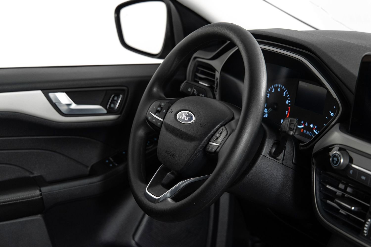 Used 2021 Ford Escape SE image 24