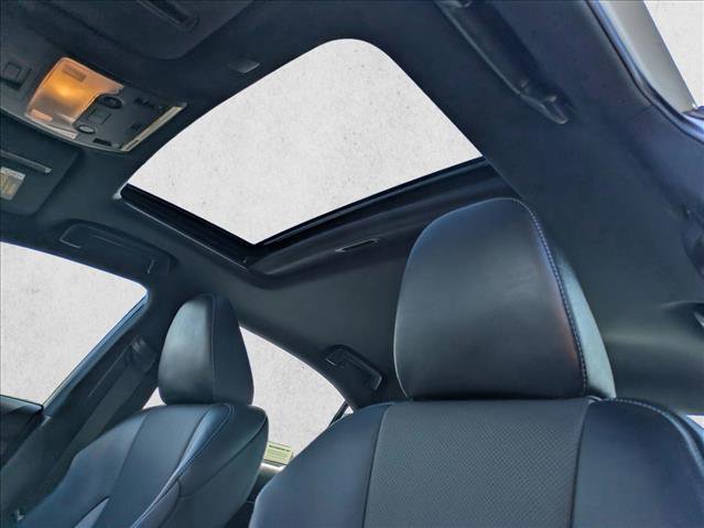 Used 2020 Lexus IS 300 F Sport w/ Blackline Edition AWD/4WD image 15