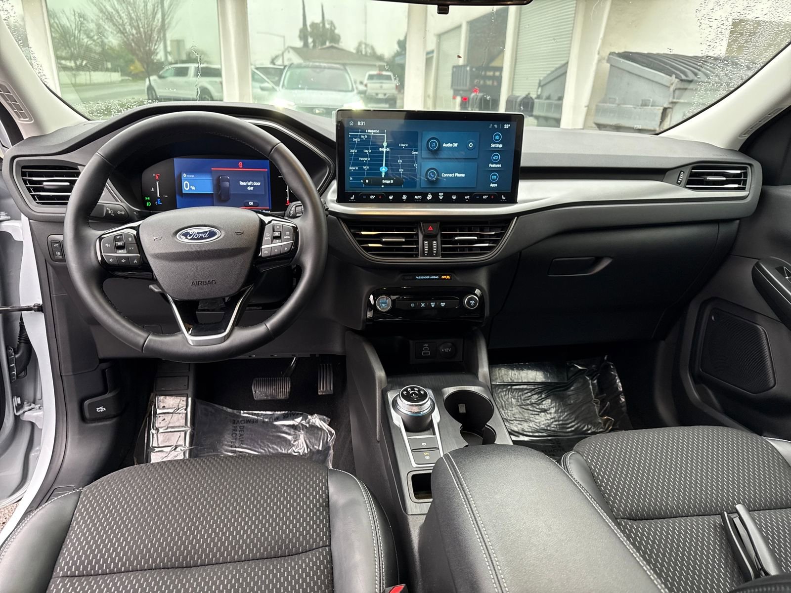 Used 2025 Ford Escape SE image 12