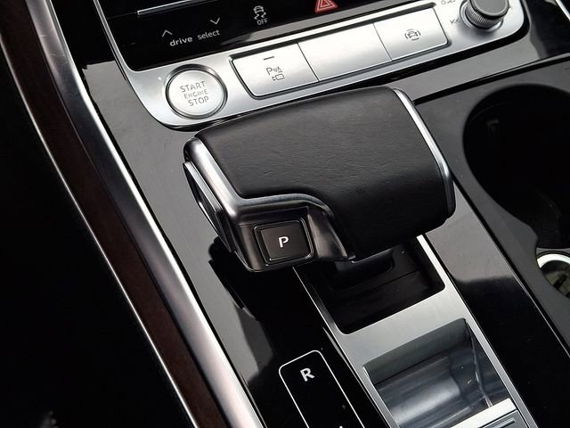Used 2020 Audi Q8 Prestige w/ Prestige Package image 19