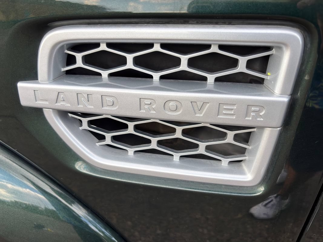 Used 2011 Land Rover LR4 HSE AWD/4WD image 12