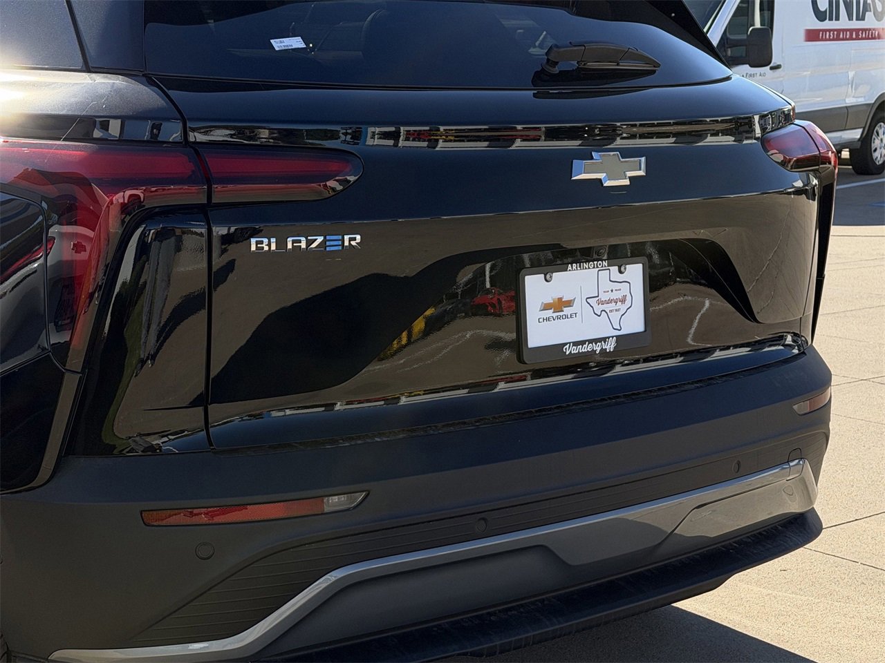 New 2026 Chevrolet Blazer EV LT w/ Super Cruise Package image 5