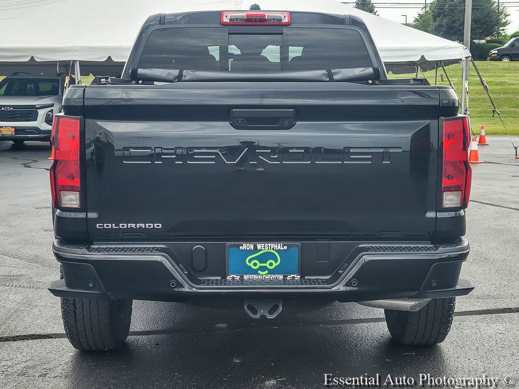 Certified 2024 Chevrolet Colorado Trail Boss w/ Technology Package AWD/4WD image 6