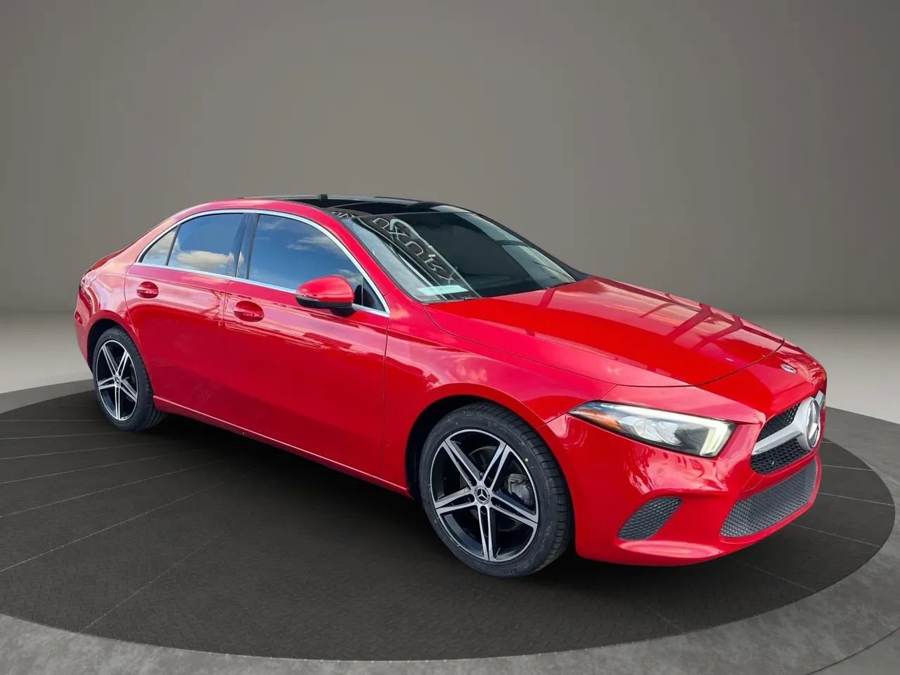 Used 2019 Mercedes-Benz A 220 image 2