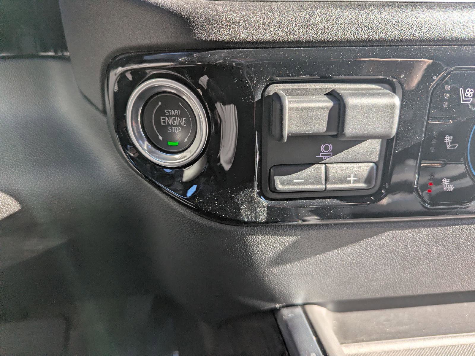 Certified 2024 Chevrolet Silverado 2500 LTZ w/ LTZ Convenience Package image 19