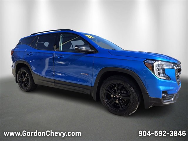 Used 2024 GMC Terrain AT4 w/ Infotainment Package II image 8