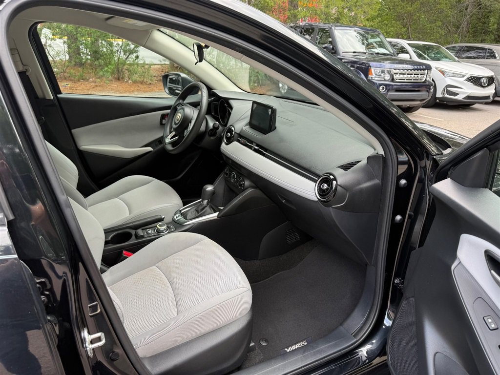 Used 2019 Toyota Yaris LE FWD image 16