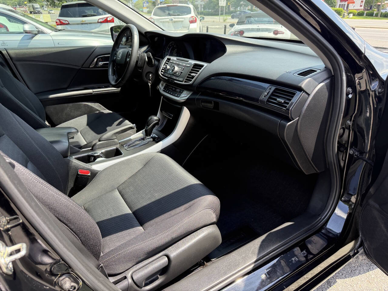 Used 2015 Honda Accord Sport image 13