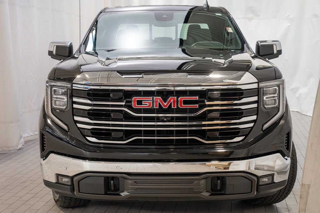 Used 2022 GMC Sierra 1500 SLT w/ SLT Premium Plus Package image 3