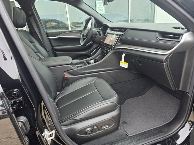 New 2026 Jeep Grand Cherokee Limited w/ Limited Altitude Package image 8