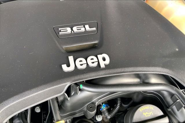 Used 2020 Jeep Gladiator Mojave AWD/4WD image 28